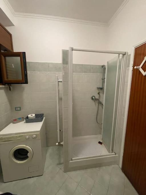 Bilocale A Due Passi Dal Porto E Dal Mare Apartment Лидо ди Остия Екстериор снимка