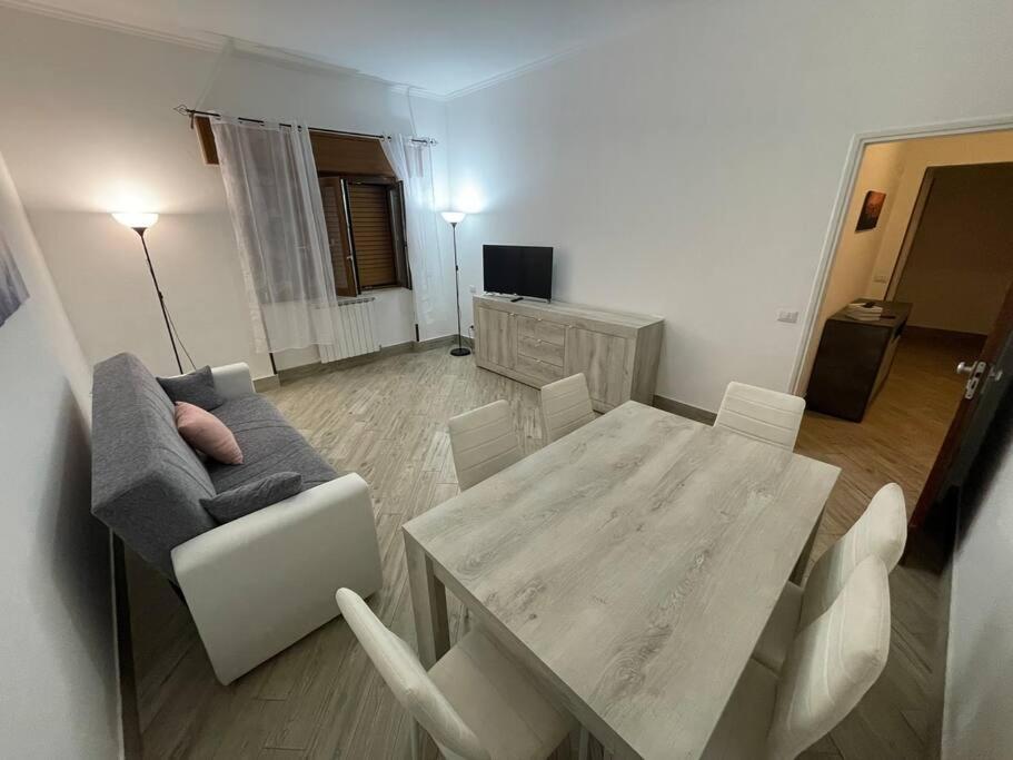 Bilocale A Due Passi Dal Porto E Dal Mare Apartment Лидо ди Остия Екстериор снимка