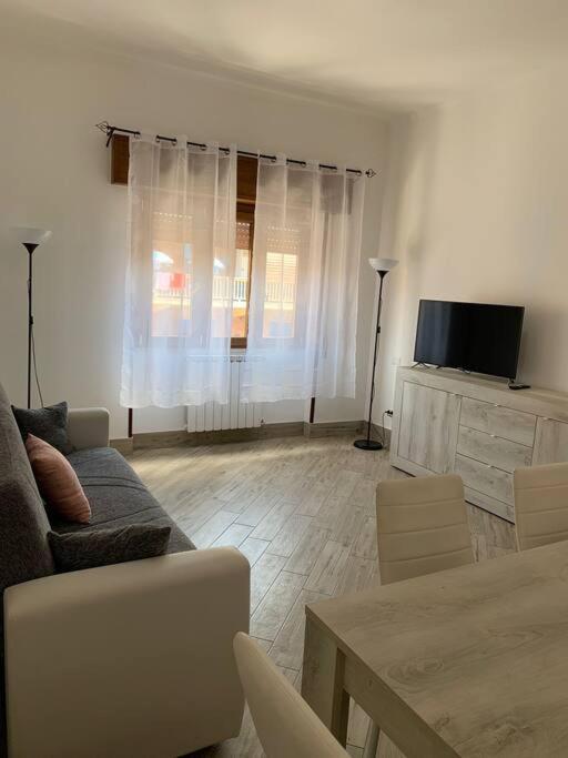 Bilocale A Due Passi Dal Porto E Dal Mare Apartment Лидо ди Остия Екстериор снимка